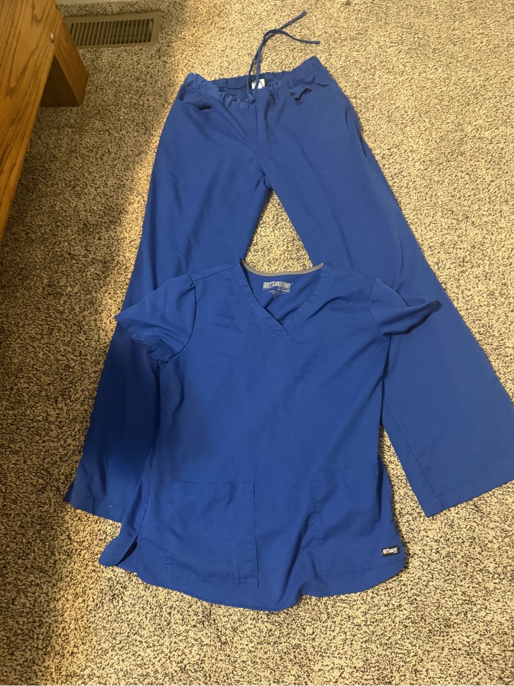 Grey's Anatomy Women’s Scrub Set in galaxy blue - Top & Jogger Pants
